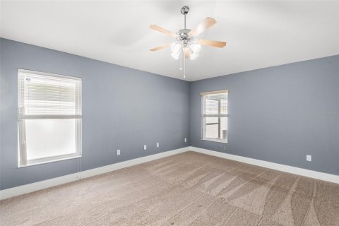 House in Winter Haven, Florida 4 bedrooms, 184.88 sq.m. № 2259301 - photo 19