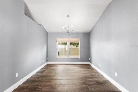 House in Winter Haven, Florida 4 bedrooms, 184.88 sq.m. № 2259301 - photo 8
