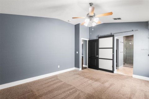 House in Winter Haven, Florida 4 bedrooms, 184.88 sq.m. № 2259301 - photo 21