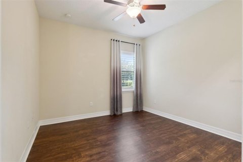 House in Sorrento, Florida 4 bedrooms, 298.77 sq.m. № 2395938 - photo 29