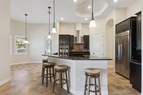 House in Sorrento, Florida 4 bedrooms, 298.77 sq.m. № 2395938 - photo 18