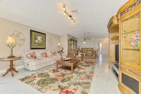 Villa ou maison à vendre à Venice, Floride: 2 chambres, 161.84 m2 № 2413666 - photo 13