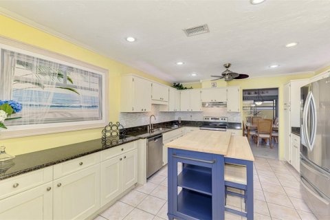 Villa ou maison à vendre à Venice, Floride: 2 chambres, 161.84 m2 № 2413666 - photo 21