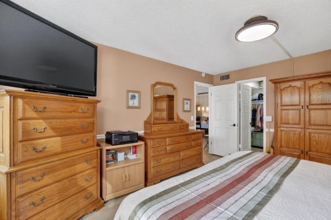 Condo in Delray Beach, Florida, 2 bedrooms № 2171909 - photo 20