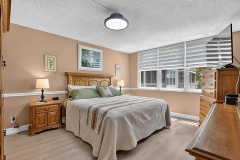Condo in Delray Beach, Florida, 2 bedrooms № 2171909 - photo 4