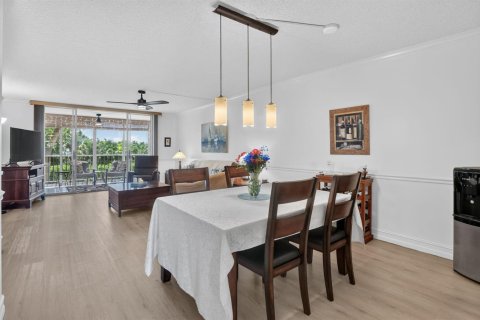 Condo in Delray Beach, Florida, 2 bedrooms № 2171909 - photo 11