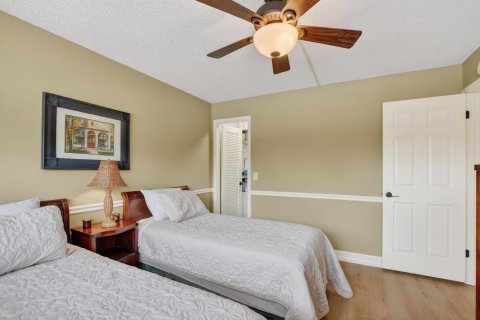 Condo in Delray Beach, Florida, 2 bedrooms № 2171909 - photo 23