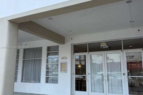 Condominio en venta en Miami Beach, Florida, 1 dormitorio, 41.16 m2 № 1894230 - foto 13