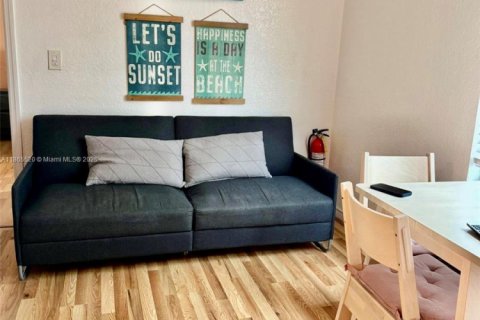 Condominio en venta en Miami Beach, Florida, 1 dormitorio, 41.16 m2 № 1894230 - foto 4
