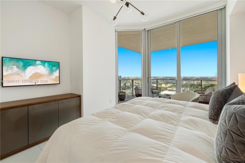 Condo in Miami, Florida, 1 bedroom  № 2044914 - photo 7
