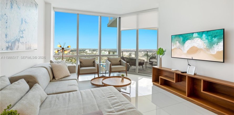 Condo in Miami, Florida, 1 bedroom  № 2044914