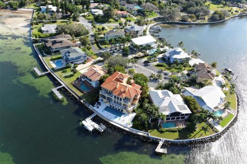 House in Sarasota, Florida 2 bedrooms, 183.95 sq.m. № 1571513 - photo 3