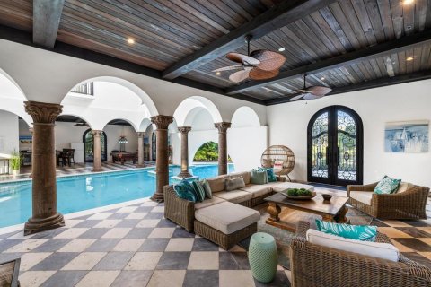 House in Sarasota, Florida 6 bedrooms, 483.18 sq.m. № 1300420 - photo 14
