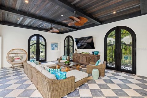 House in Sarasota, Florida 6 bedrooms, 483.18 sq.m. № 1300420 - photo 15