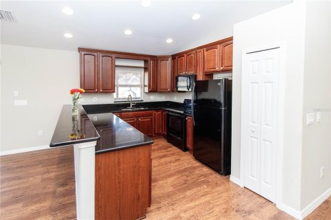 House in Hudson, Florida 3 bedrooms, 134.24 sq.m. № 1536643 - photo 25