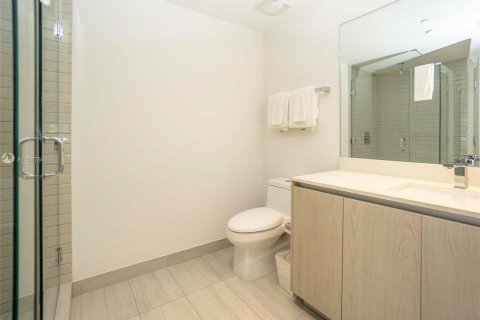 Condo in Hollywood, Florida, 2 bedrooms № 1959602 - photo 17