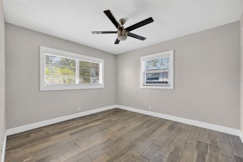 Villa ou maison à vendre à Tampa, Floride: 3 chambres, 122.45 m2 № 2341604 - photo 18