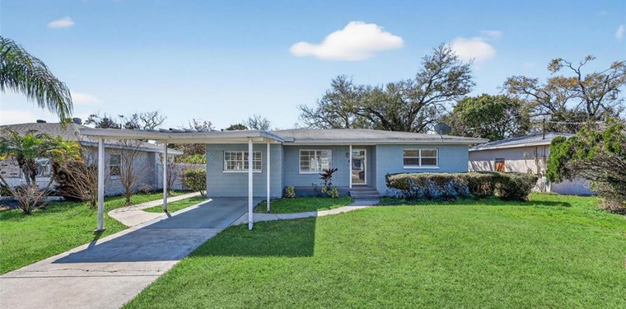 Villa ou maison à Tampa, Floride 3 chambres, 122.45 m2 № 2341604
