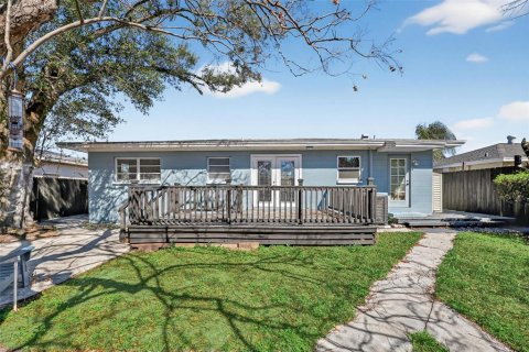 Villa ou maison à vendre à Tampa, Floride: 3 chambres, 122.45 m2 № 2341604 - photo 25