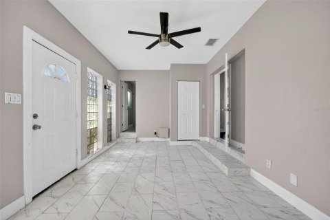 Villa ou maison à vendre à Tampa, Floride: 3 chambres, 122.45 m2 № 2341604 - photo 14
