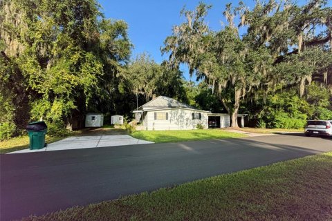 House in Wildwood, Florida 3 bedrooms, 149.39 sq.m. № 2367055