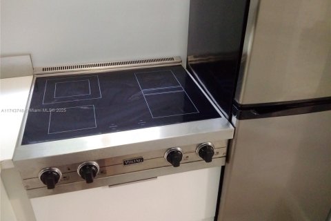 Купить кондоминиум в Майами-Бич, Флорида 1 спальня, 41.81м2, № 2054749 - фото 17