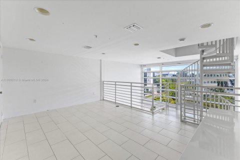 Condominio en venta en Miami Beach, Florida, 1 dormitorio, 79.99 m2 № 1875424 - foto 26