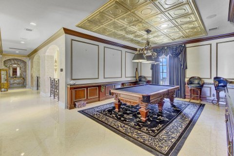 House in Boca Raton, Florida 7 bedrooms, 716.18 sq.m. № 2259791 - photo 21