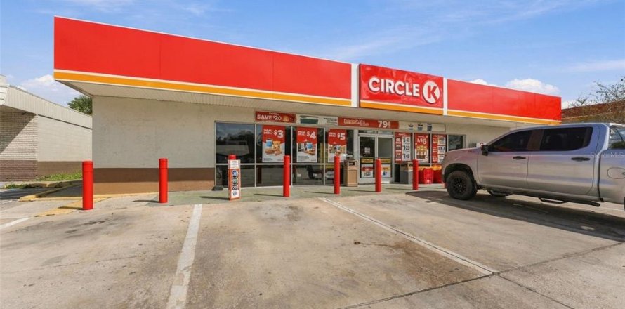 Immobilier commercial à Fort Meade, Floride 238.02 m2 № 2425695