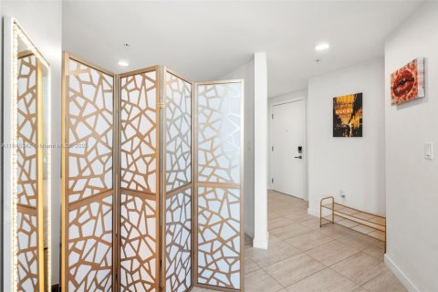 Купить кондоминиум в Майами, Флорида 2 спальни, 79.43м2, № 1938581 - фото 20