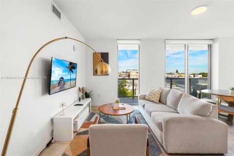 Купить кондоминиум в Майами, Флорида 2 спальни, 79.43м2, № 1938581 - фото 10