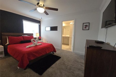 Townhouse in Davenport, Florida 5 bedrooms, 201.32 sq.m. № 1620980 - photo 12