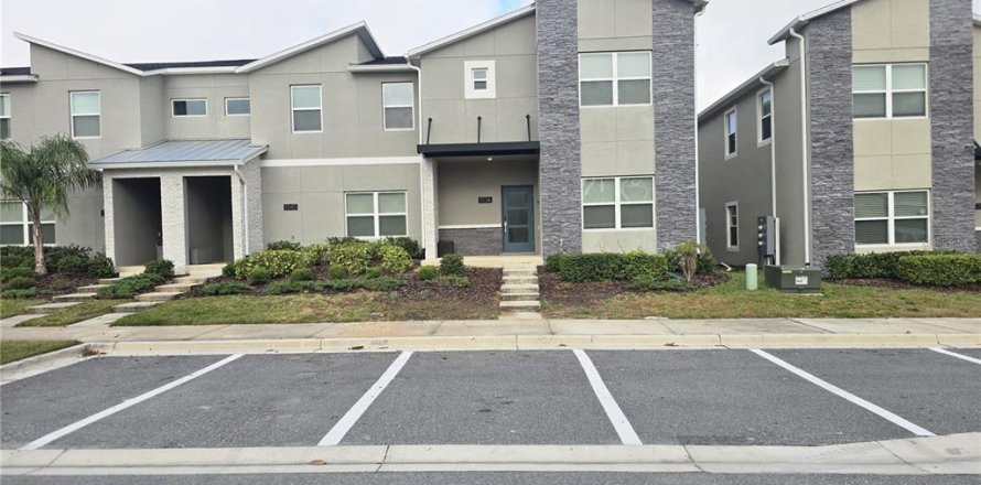 Townhouse in Davenport, Florida 5 bedrooms, 201.32 sq.m. № 1620980