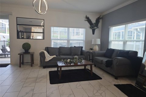 Townhouse in Davenport, Florida 5 bedrooms, 201.32 sq.m. № 1620980 - photo 8