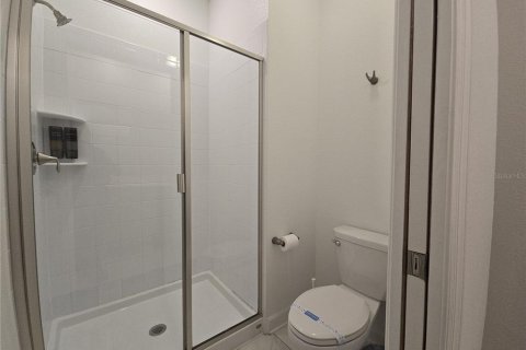 Townhouse in Davenport, Florida 5 bedrooms, 201.32 sq.m. № 1620980 - photo 4