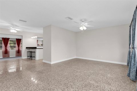 Villa ou maison à vendre à Bradenton, Floride: 3 chambres, 120.03 m2 № 2407146 - photo 14