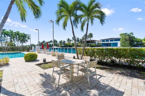 Condo in Bay Harbor Islands, Florida, 1 bedroom  № 1441782 - photo 23