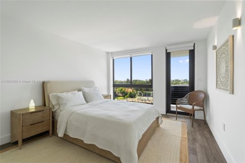 Condo in Bay Harbor Islands, Florida, 1 bedroom  № 1441782 - photo 14