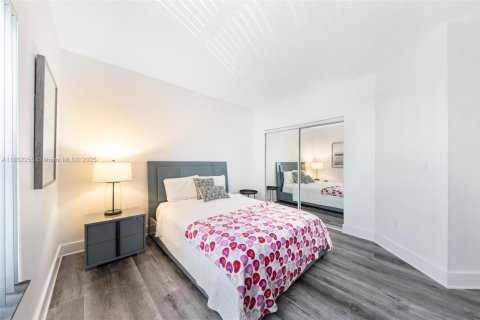 Condo in Juno Beach, Florida, 3 bedrooms  № 1874931 - photo 15