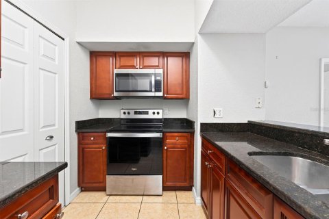 Copropriété à vendre à Orlando, Floride: 2 chambres, 98.76 m2 № 2230435 - photo 12