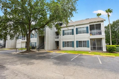 Condo in Orlando, Florida, 2 bedrooms № 2230435