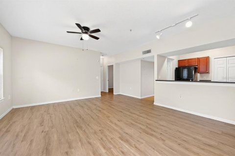 Copropriété à vendre à Orlando, Floride: 2 chambres, 98.76 m2 № 2230435 - photo 10