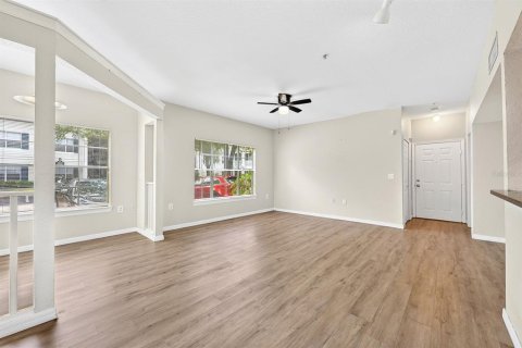 Copropriété à vendre à Orlando, Floride: 2 chambres, 98.76 m2 № 2230435 - photo 7
