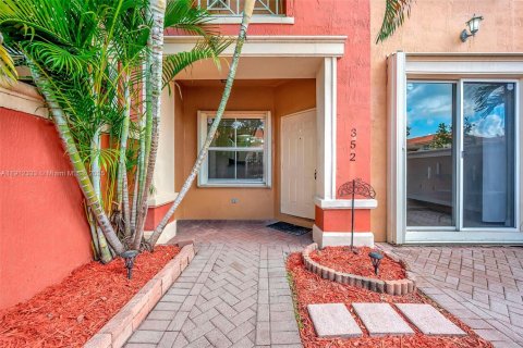 Touwnhouse à vendre à Doral, Floride: 2 chambres, 91.04 m2 № 1969087 - photo 27