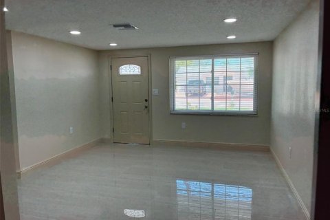 Villa ou maison à louer à Hudson, Floride: 3 chambres, 110.74 m2 № 1907965 - photo 3