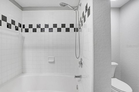 Condo in Tampa, Florida, 1 bedroom  № 2231012 - photo 22
