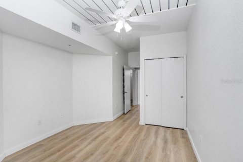 Condo in Tampa, Florida, 1 bedroom  № 2231012 - photo 18