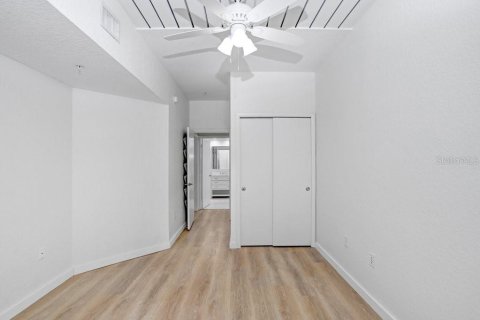Condo in Tampa, Florida, 1 bedroom  № 2231012 - photo 19