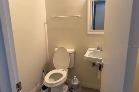 Купить коммерческую недвижимость в Инвернесс, Флорида 211.35м2, № 2207674 - фото 11