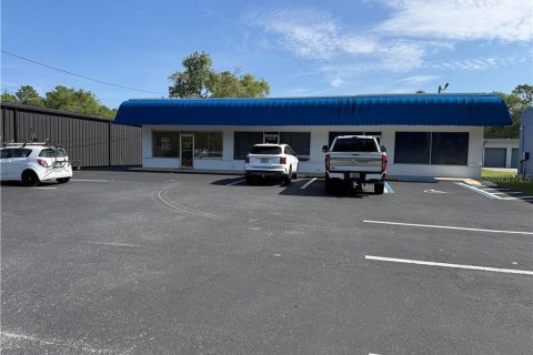 Commercial property in Inverness, Florida 211.35 sq.m. № 2207674